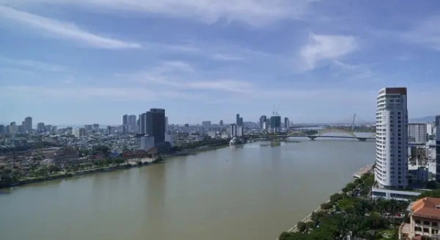 Номер Deluxe с видом на реку Courtyard by Marriott Danang Han River