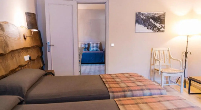 Трёхместный номер Standard Riu Nere Mountain Hotel