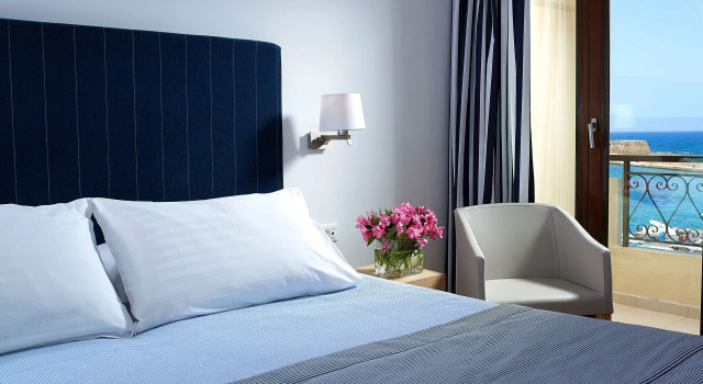 Двухместный номер Classic с видом на море Porto Veneziano Hotel
