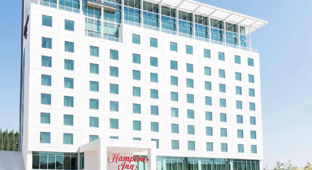 Номер Hampton Inn by Hilton Leon