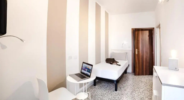 Номер Standard De La Ville Hotel