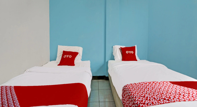 Deluxe Double room Super OYO Capital O 91810 Hotel Balebat 2