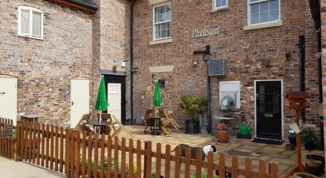 Cherry Tree Studio, Book Hotel Hoteller i Broseley med parkering, Parkering