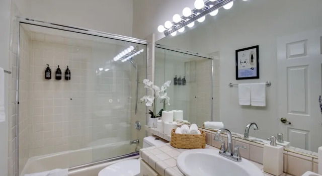Коттедж с 3 комнатами Palm Desert Oasis w/ Hot Tub < 1 Mi to Golf!