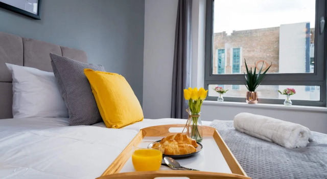 Ashleigh 2 Bed Apartment in the Heart of Watford, Varaa Huoneisto Asunnot kohteessa Merseyside, Huoneisto