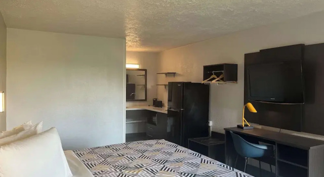 Двухместный номер Deluxe Studio 6 Lake Jackson, TX