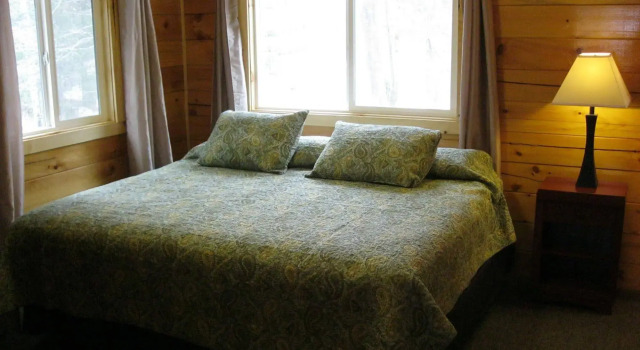 Sun Valley Cottages, Varaa Hotelli Hotellit New England uima-altaalla, Uima-allas