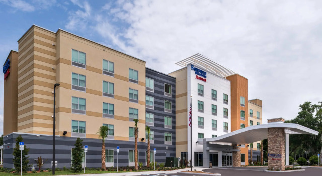 Fairfield Inn & Suites Orlando East/UCF Area, Забронировать Отель Орландо Диснейуорлд Орландо