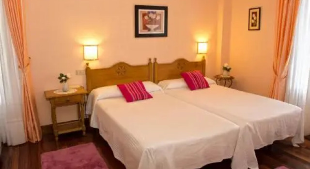 Hotel Txaraka, Rezerwuj Hotel Hotele w Baskonia z parkingiem, Parking
