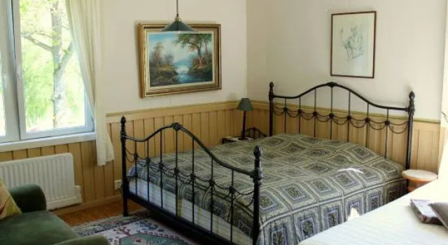 Skotteksgarden Lakefront Cottages and Camping near Ulricehamn, Book Hotel  