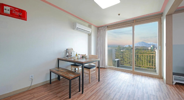 Номер Superior Ocean to you Resort Sokcho Seorak Beach Hotel and condo