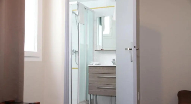 Двухместный номер Economy Hotel Saint Germain