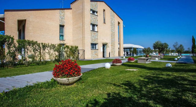 Gelso Bianco Country Resort, Забронировать Курортный отель Курортные отели провинции Болоньи, Курортный отель
