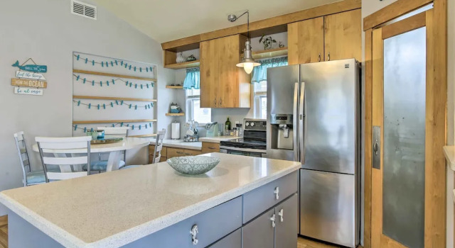 Коттедж Waterfront Port Isabel Getaway: Bring Your Pet!