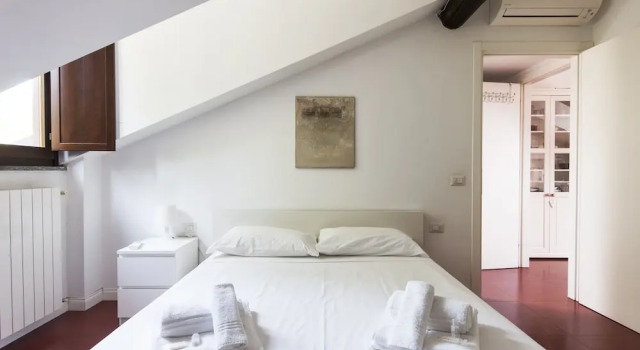 Апартаменты Intimate Attic Flat near Politecnico University