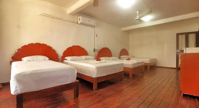 Семейный номер Standard с видом на море Hotel y Bungalows Acuario