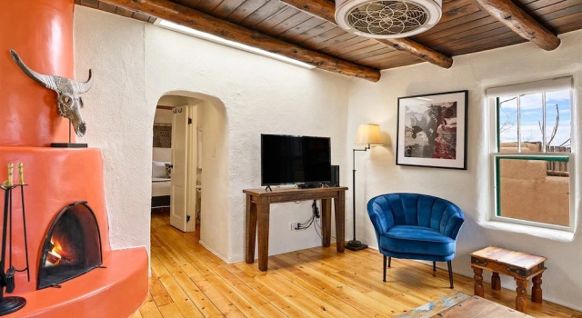 Cielito - Two Kiva Fireplaces Walk to Canyon Rd and the Plaza, Забронировать Дом для отпуска Виллы Нью-Мексико, Вилла