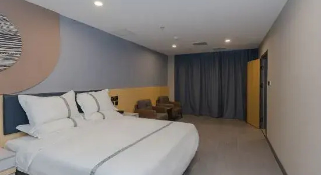 Люкс Home UP Huayi Selected Hotel (Tianjin Binhai New Area TEDA MSD Youth Square Branch)