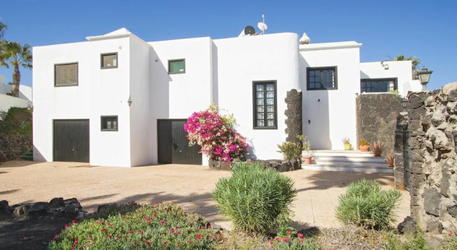 Villa La Fuente, Забронировать Вилла Отели Ланцароте 4 звезды, 4*