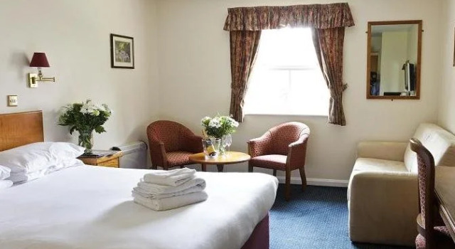 Cobham Lodge, 预订 酒店 科巴姆 萨里