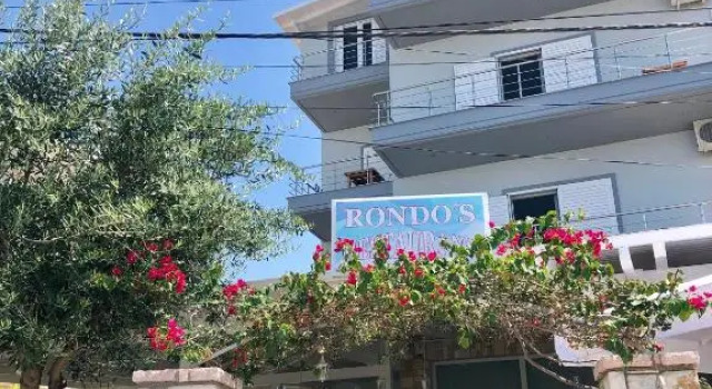 Rondos Hotel