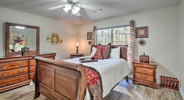 Fire Pit & Grill: Tranquil Retreat in Hot Springs, Boek Vakantiehuis Hot Springs Village Arkansas