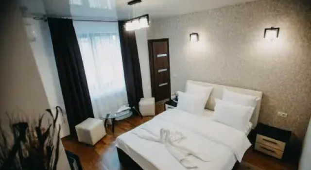 Pensiunea Jacqueline, Rezerwuj Hotel Târgu Jiu Gorj