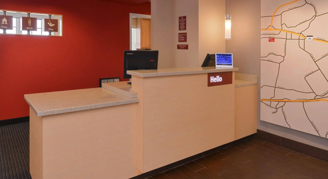Candlewood Suites St. Louis - St. Charles