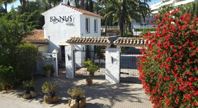 Апартаменты Banus Lodge