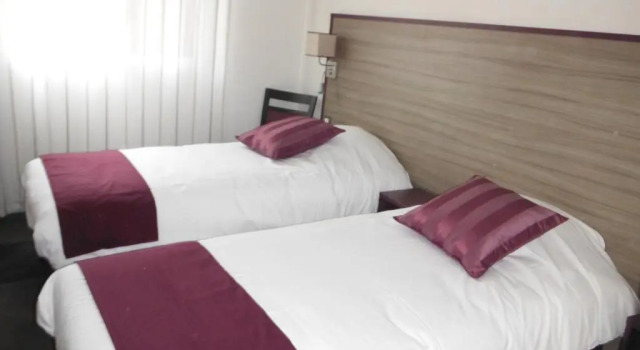 Двухместный номер Standard Contact Hôtel ONice Saintes