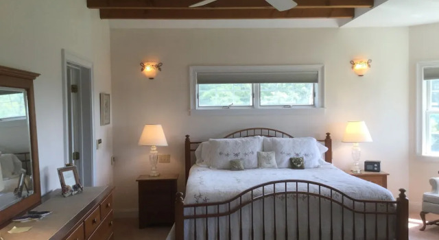 High Hill Inn, Забронировать Отель «постель и завтрак» Монтпилиер Central Vermont