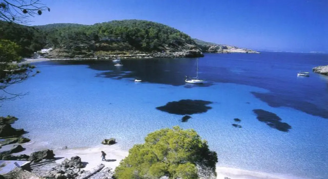 Villa Lluis, Prenota Villa Montecristo Ibiza
