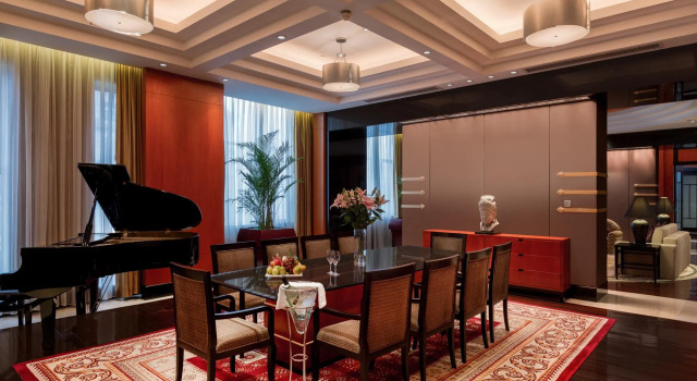 Двухместный люкс Crowne Plaza Chongqing Jiefangbei(Formerly InterContinental Chongqing)