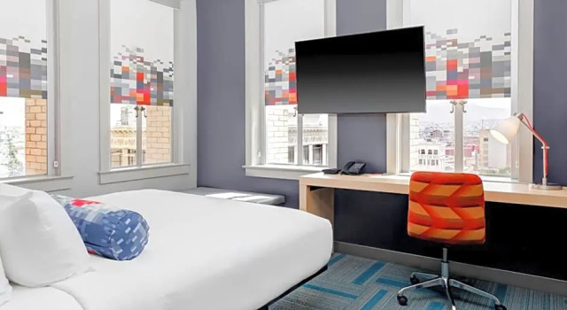 Двухместный люкс Executive c 1 комнатой Aloft by Marriott El Paso Downtown