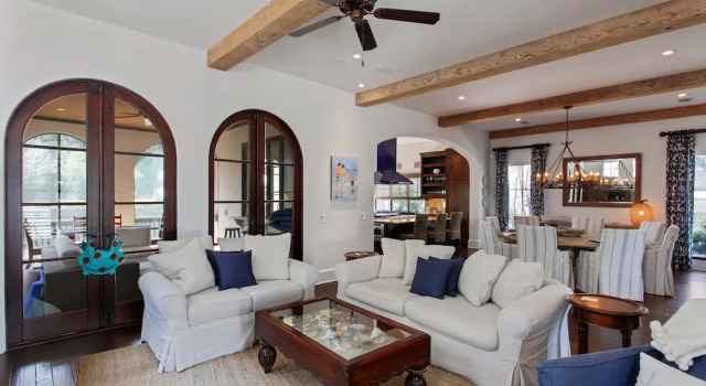 4211 Eleventh Street by Hodnett Cooper, Buchen Sie Villa Villen in St. Simons Island, Villa