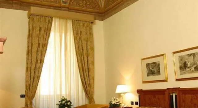 Cavaliere Palace, Varaa Hotelli Spoleto Umbria