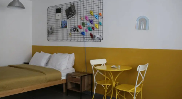 Estudio Grand Renas House