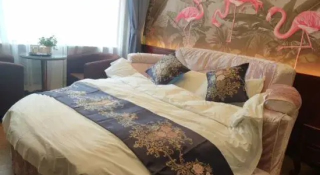 De Ge Ming Cheng Hotel, Varaa Hotelli Geiqe Sichuan