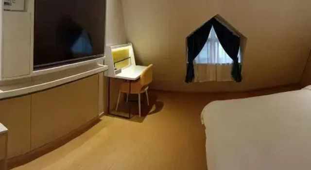 Кровать в общем номере Vatica Hotel (Lingbi Zhongling Avenue)