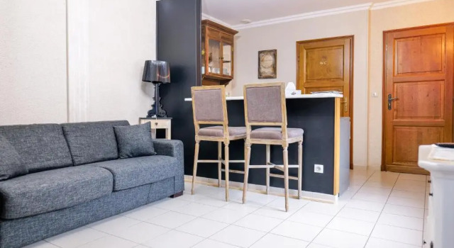 Апартаменты c 1 комнатой Champagne André Bergère & Suites