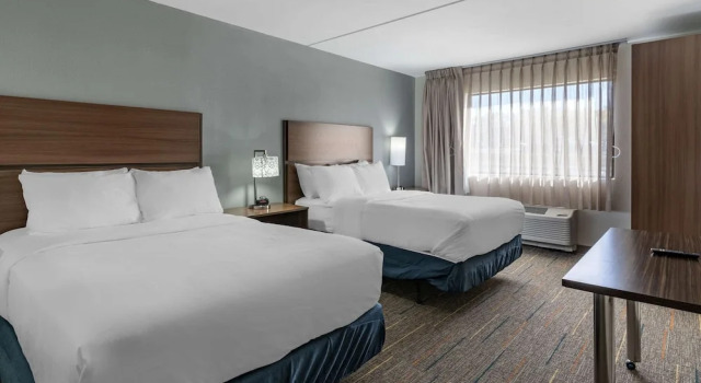 Четырёхместный люкс MainStay Suites Lexington I-75