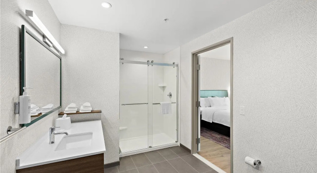 Двухместный люкс c 1 комнатой Home2 Suites by Hilton Riverside Downtown Convention Center