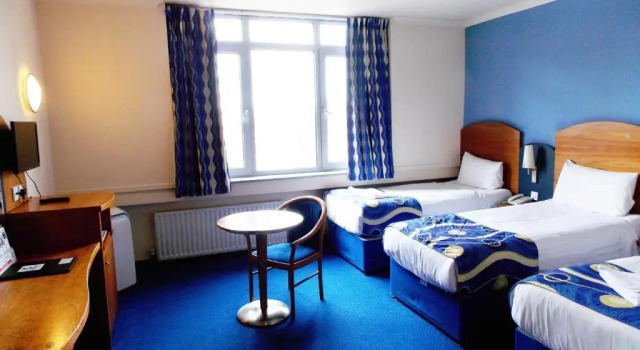 Трёхместный номер Standard London - Wembley International Hotel