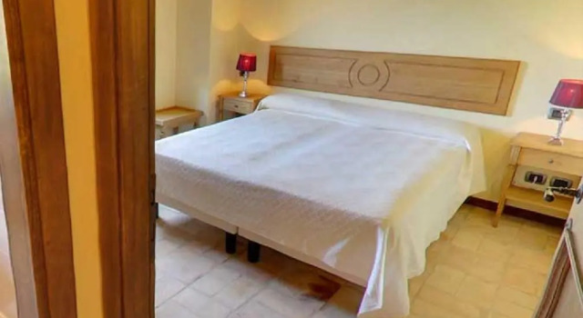 Borgo Belvederi, Rezervovat Hotel Camerino 