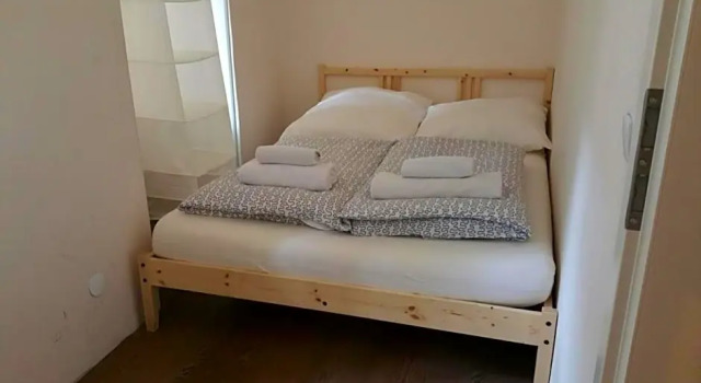 Lodgecity - Private Rooms B, Prenota Ostello Ostelli a Berlino, vicino a Belvedere, Ostello