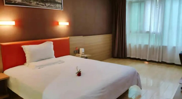 7Days Premium Xi`an Jiaotong South Gate Tieyizhong, Забронировать Отель Бэйлинь Сиань, рядом с Сианьский университет Цзяотун