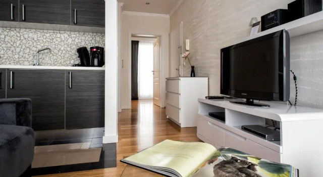 Апартаменты The Queen Luxury Apartments - Villa Fiorita
