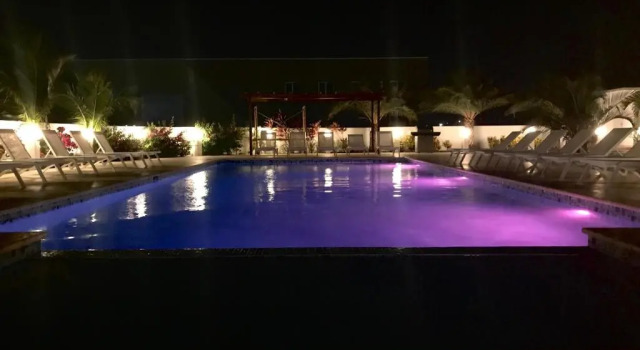 Апартаменты Large Luxury apartment on Palm Beach