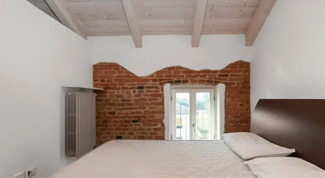 Mökki parvekkeella Casa a Pollenzo