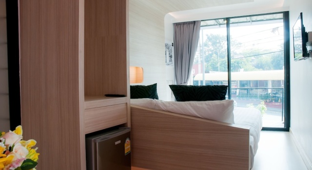 Номер Standard с балконом Sleepbox Chiangmai Hotel